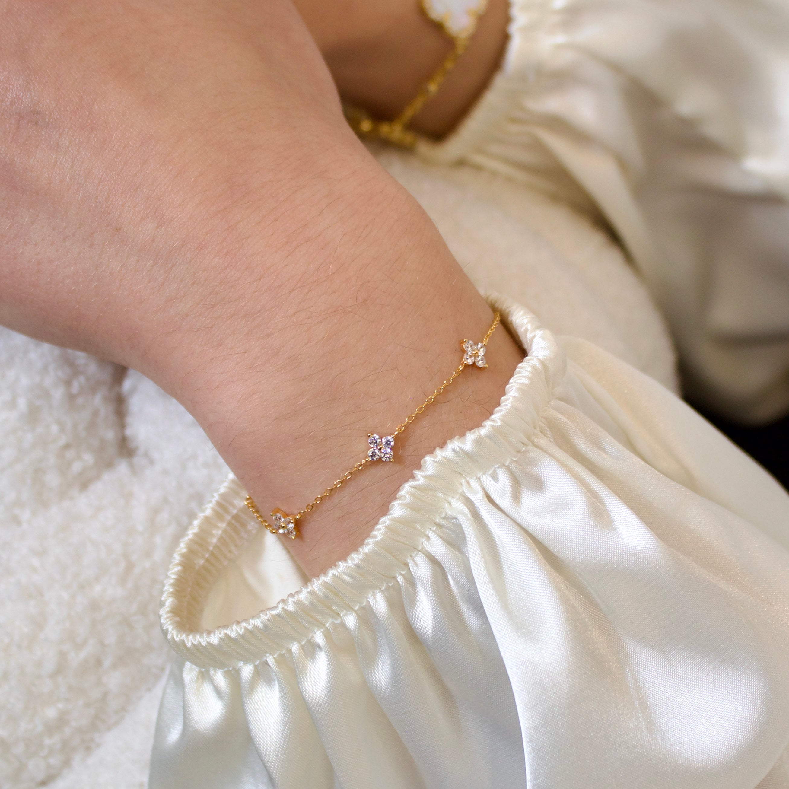 Dainty Flower 925 Silver Bracelet