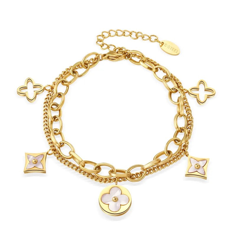 Clover Charm 18k Gold Bracelet