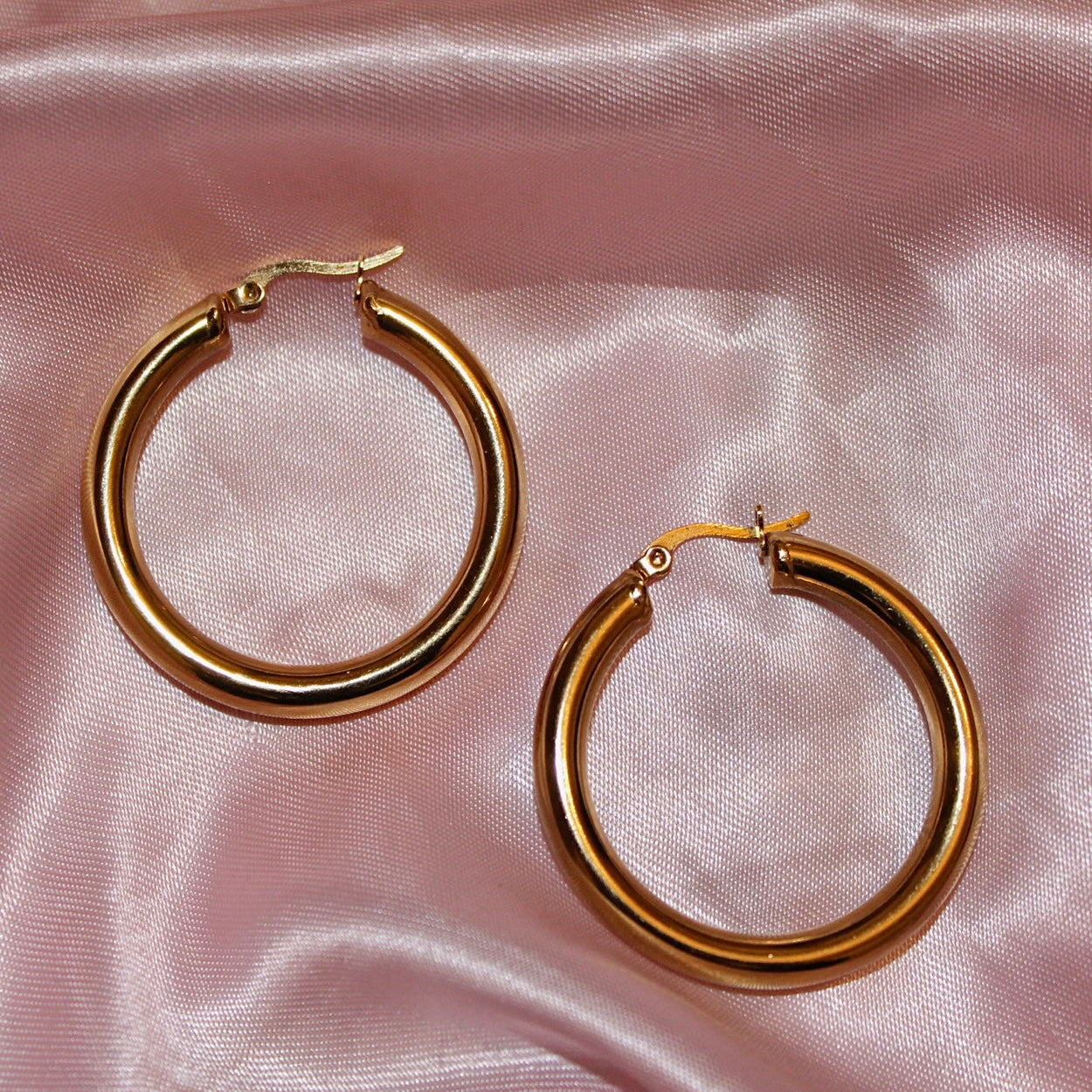 Classic Hoop - Muna Jewelz Gold Earrings