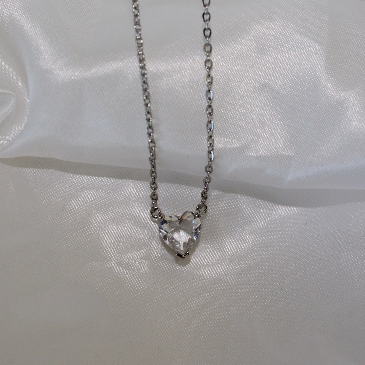 Infinite Love 18k Gold Necklace - Muna Jewelz Silver