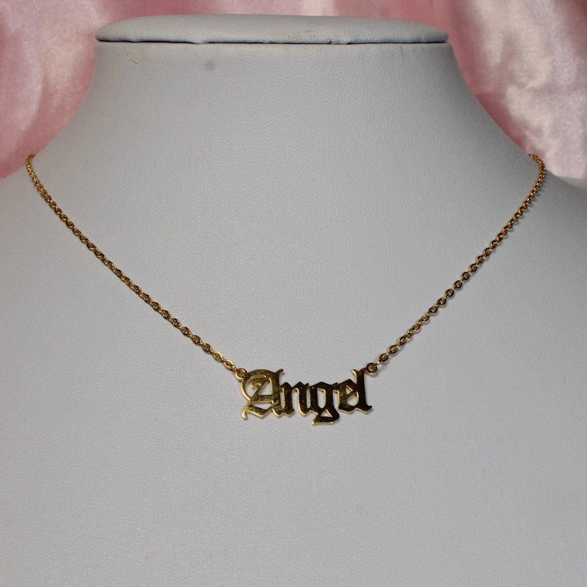 Angel 18k Gold Necklace - Muna Jewelz